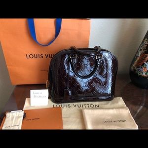 Louis Vuitton Alma PM Amarante Vernis